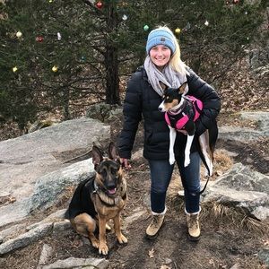 Meet your Posher, Emily